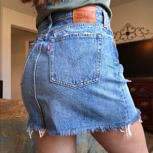 Levi denim skirt